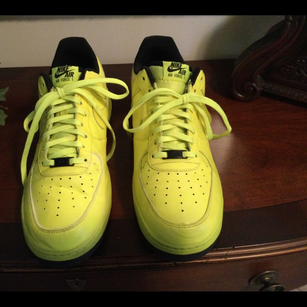 Nike Air Force 1 Low Vibrant Volt and Black